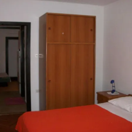 Midi Apartment