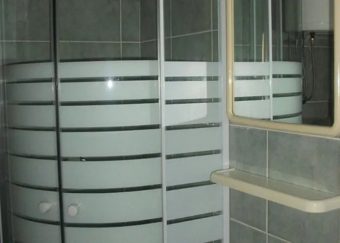 아파트 Midi 돈제페트레케인